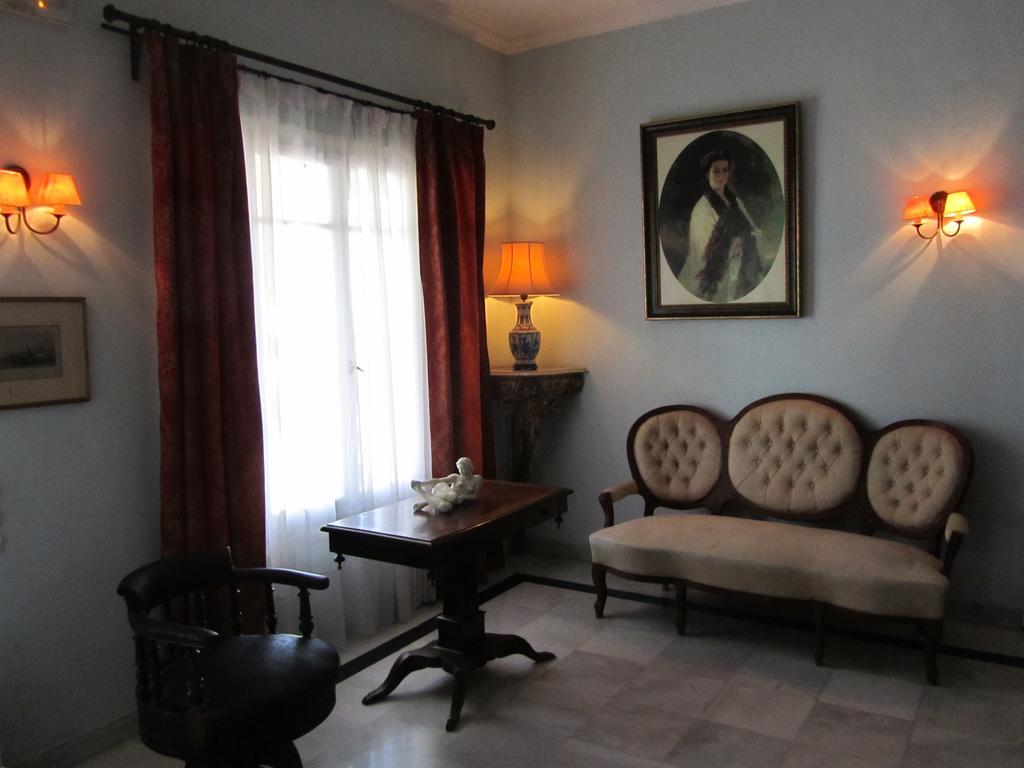 Levant Hotel Pelekas Quarto foto